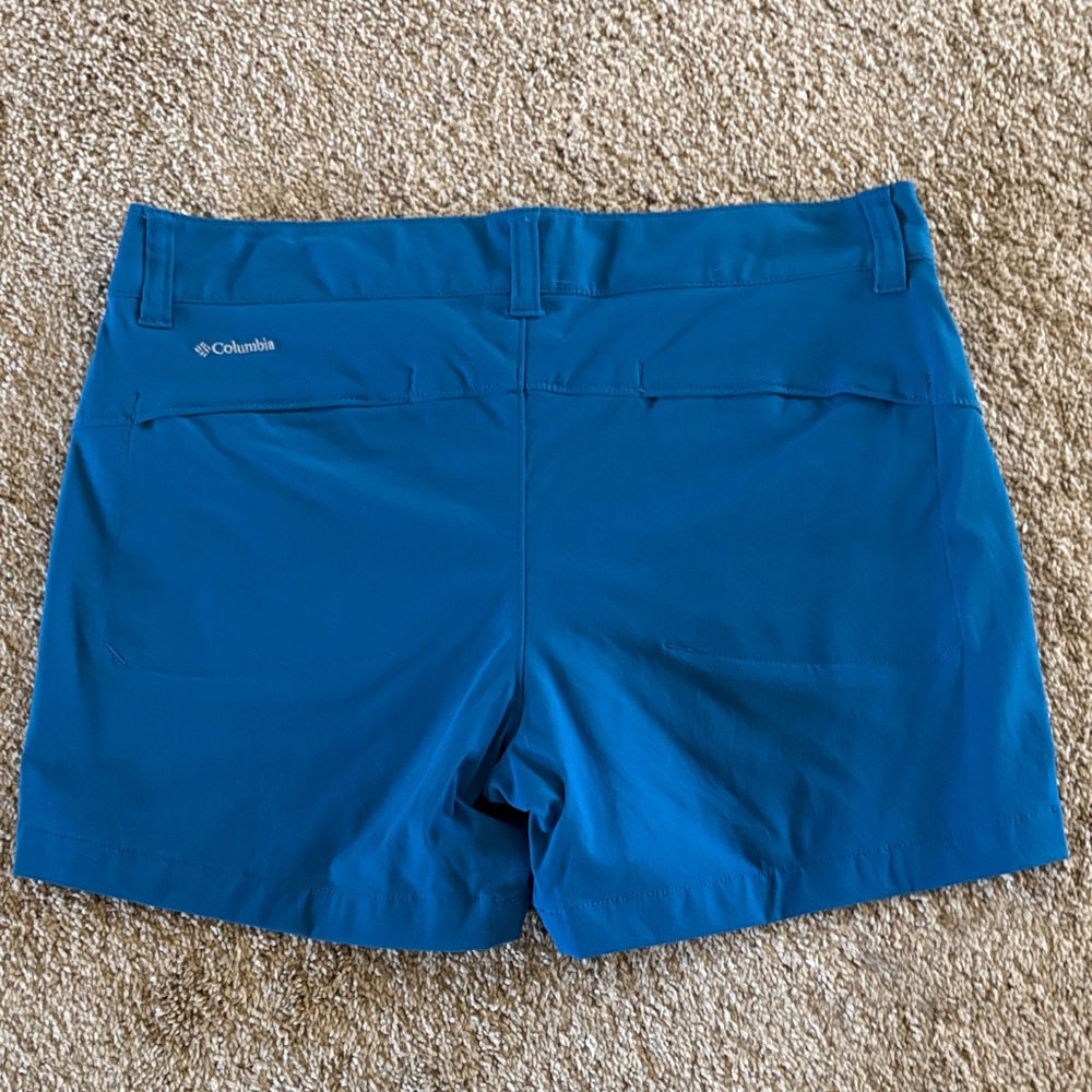 Columbia Teal Blue Omni-Shield Active Shorts - Picture 2 of 4